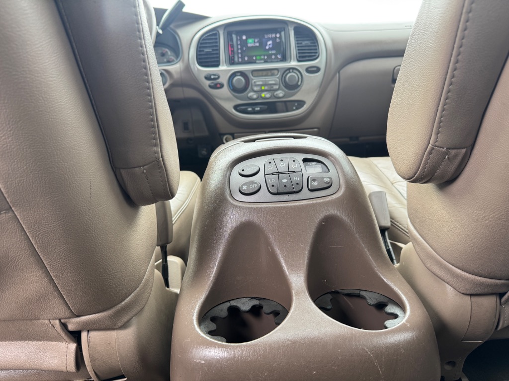 2001 Toyota Sequoia Limited - Photo 17