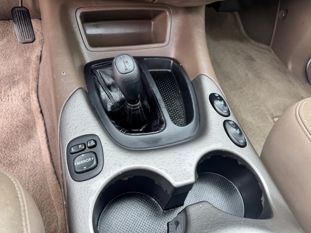 2001 Toyota Sequoia Limited - Photo 19