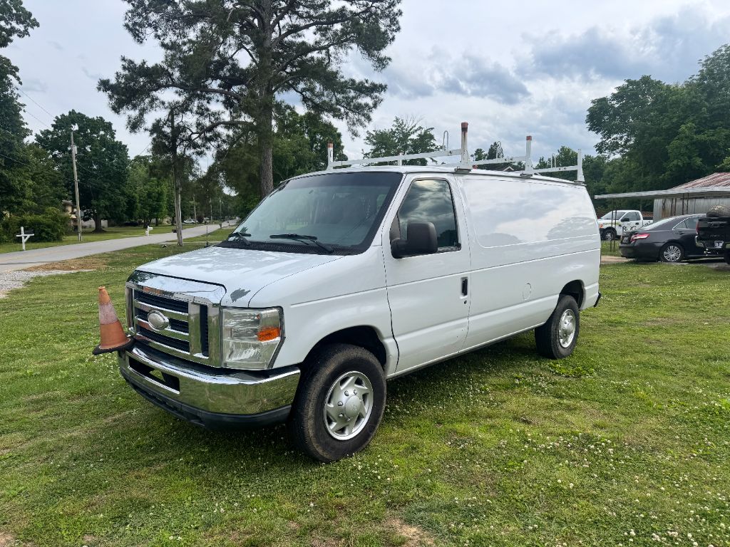 2014 Ford E-Series E-250 Van's photo