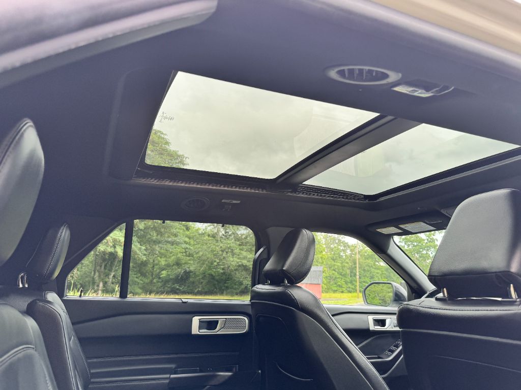 2020 Ford Explorer Limited - Photo 11