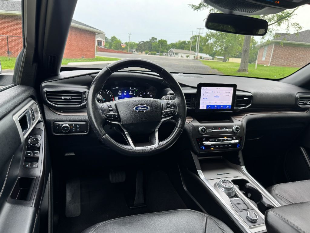 2020 Ford Explorer Limited - Photo 16