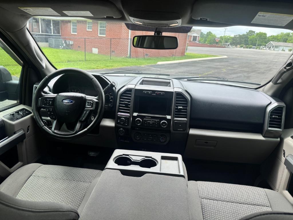 2017 Ford F-150 XLT - Photo 12